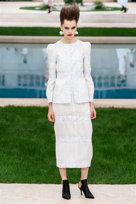 chanel com franja 2019|Chanel spring couture.